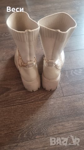 Дамски боти, снимка 2 - Дамски боти - 43324369