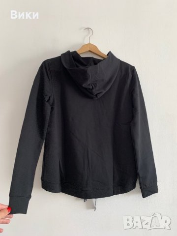 Страхотна дамска блуза Liu jo, снимка 2 - Блузи с дълъг ръкав и пуловери - 26785128