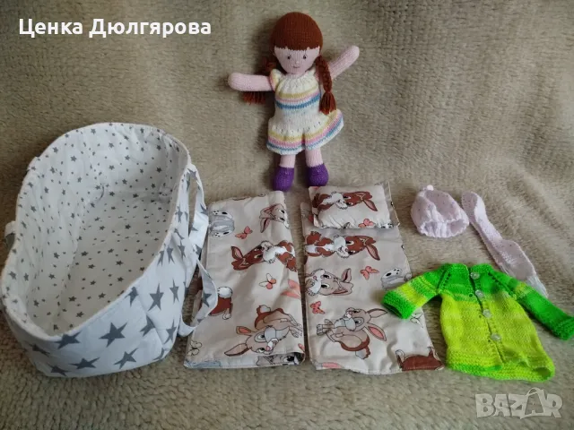 Плетена кукла с аксесоари и кошче