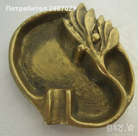  пепелник с лаврова клонка / венец метал  бронз месинг, снимка 1 - Други ценни предмети - 29035620