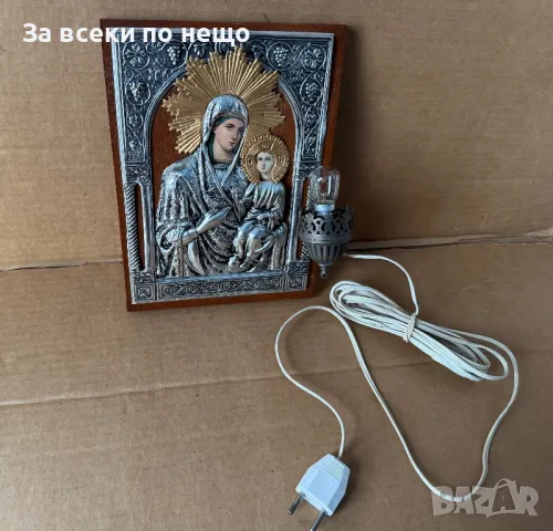 Икона с лампичка 24х18см , православен гръцки иконостас  с Богородица и младенеца , Дева Мария, снимка 3 - Антикварни и старинни предмети - 48462758