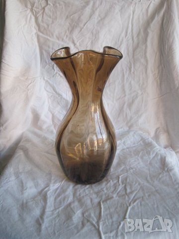 Продавам ваза тип Мурано.