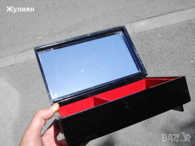 СТАРА КУТИЯ ЗА БИЖУТА РЪЧНО РИСУВАНА , снимка 6 - Антикварни и старинни предмети - 51156936