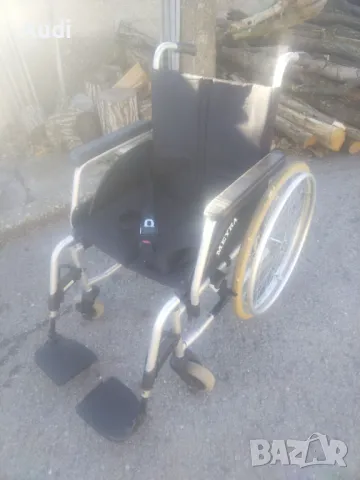 Сгъваема инвалидна рингова количка MEYRA  Ширина на седалката 50см