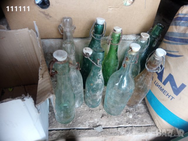 Стъклени шишета с порцеланови тапи стари за колекционери. Има шишета с надписи на стъклото. , снимка 4 - Колекции - 32251249