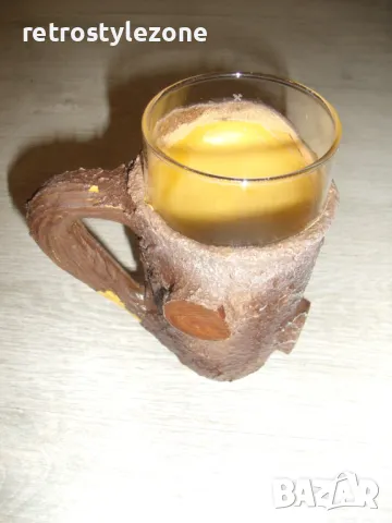 № 7832 стара стъклена чаша / халба   - с апликирана декорация   - релефна  - синтетика, снимка 4 - Други ценни предмети - 48722443