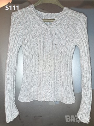 Уникален дамски зимен пуловер, ръчно плетиво, размер S, снимка 2 - Блузи с дълъг ръкав и пуловери - 43991394