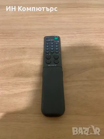 Продавам дистанционно за ТВ Sony RM-J143
