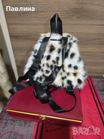 Дамска пухена нова раница, снимка 10 - Чанти - 52079987