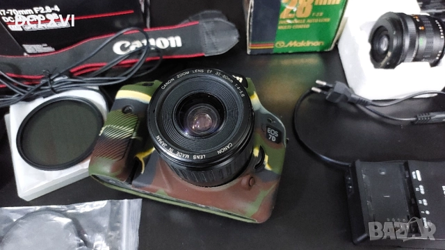 Canon EOS 7D Комплект - 3 обектива, снимка 2 - Фотоапарати - 52576956