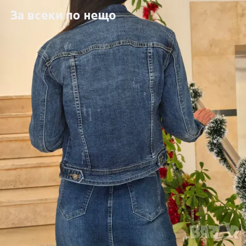 Дамско Синьо Меко И Еластично Дънково Яке, снимка 2 - Якета - 48553845