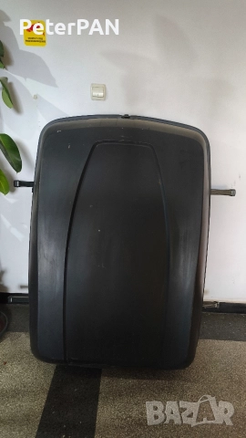 Продавам багажна кутия за автомобил Halfords