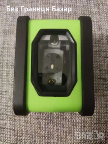 Нов уред Лазерно нивелиране за строителство и ремонт, зелен лъч с кутия, снимка 4 - Измервателни инструменти - 51771783