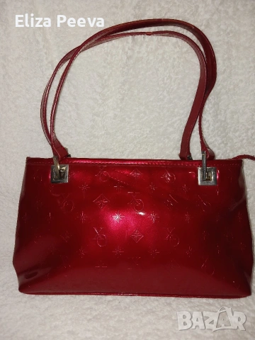 Малка чанта в бордо