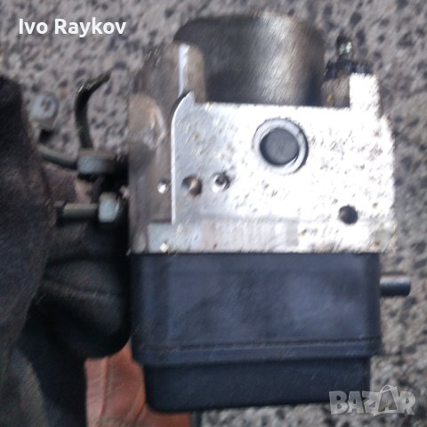 ABS модул за  Toyota Yaris 1.0 VVT-i 69 конски сили , снимка 4 - Части - 43961663