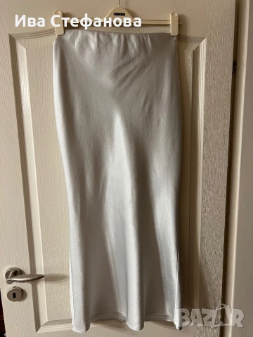 Нова дълга маслено зелена  елегантна пола тип русалка сатен сатенена, снимка 4 - Поли - 49874842