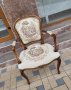 Френско кресло с подлакатници и гобленова дамаска , снимка 1 - Антикварни и старинни предмети - 43089665