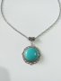 Прекрасно колие с медальон с голям кръгъл Тюркоаз и орнаментирана основа в цвят Сребро , снимка 2