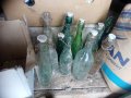 Стъклени шишета с порцеланови тапи стари за колекционери. Има шишета с надписи на стъклото. , снимка 4