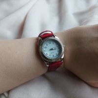 Дамски ръчен часовник (с батерия), снимка 8 - Дамски - 43867109