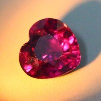 Сертифициран нетретиран променящ цвета си сапфир  сърце-1.08 ct, снимка 2 - Други - 43798355