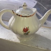 Английски порцелан чайник позлата роза маркировка, снимка 2 - Антикварни и старинни предмети - 43542463