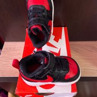 Детски маратонки Nike , снимка 2 - Детски маратонки - 43378476