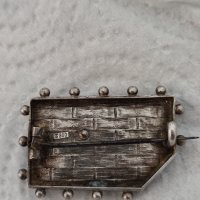 Стара антикварна брошка сребърна. Вносна маркирана hallmark 800, снимка 4 - Други ценни предмети - 44066252
