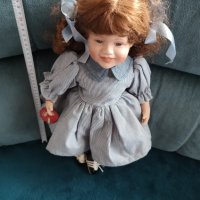 Колекционерска порцеланова кукла , снимка 1 - Антикварни и старинни предмети - 43942961