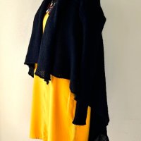 Черна асиметрична жилетка плетиво Benetton & жълта кокетна рокля Vanilia , снимка 3 - Рокли - 43887141