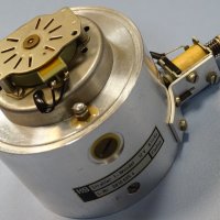 лъчеприемник от рефрактометър Hartmann&Braun Strahler 1-Wendel 12V, снимка 7 - Резервни части за машини - 37187049