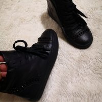 Черни обувки кецове естествена кожа, снимка 4 - Дамски ежедневни обувки - 35401400