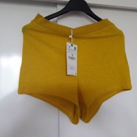 Къси панталонки Zara, снимка 1 - Къси панталони и бермуди - 33669471