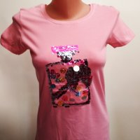 Розова дамска тениска с въртящи се пайети във форма на шише, снимка 6 - Тениски - 32841018