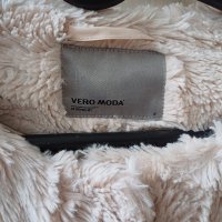 Дамска жилетка на Vero Мodа, снимка 4 - Жилетки - 43001407