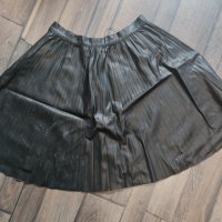 Продавам кожена пола на ZARA , снимка 2 - Поли - 38203728