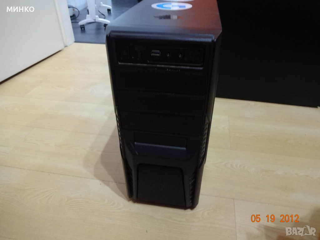 кутия +захранване, снимка 1