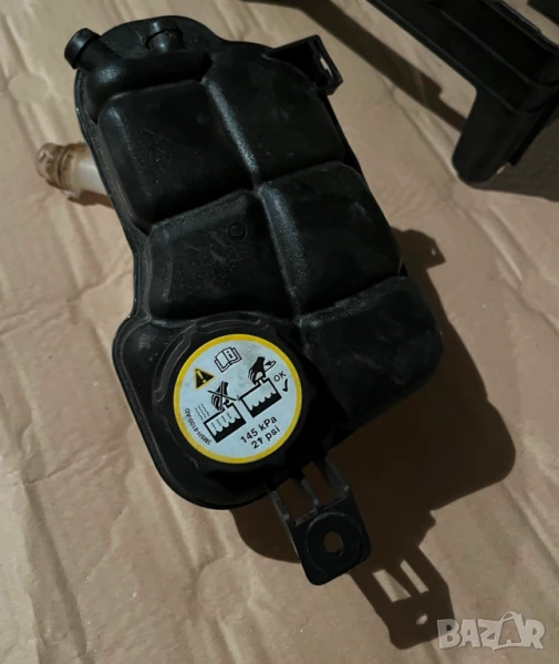 Окомплектован разширителен/компенсационен съд / казанче LAND ROVER DISCOVERY L550 след 2016г.  , снимка 1