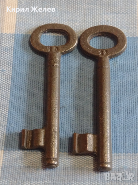 Два стари ключа от соца за брава за КОЛЕКЦИЯ ДЕКОРАЦИЯ БИТОВ КЪТ 29257, снимка 1