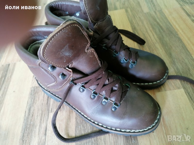 Кожени,шити обувки за туризъм 44 номер, снимка 1