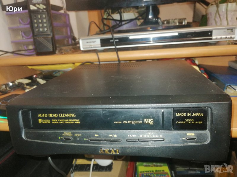 Продавам японски видеоплеър AKAI VHS VS-R120EDG, снимка 1
