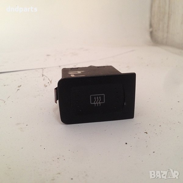 Бутон подгрев задно стъкло за VW Golf IV /1998-2004/, снимка 1