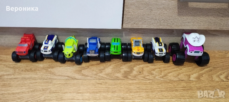 Пълна колекция от фигурки - "Пламъчко и машините", снимка 1