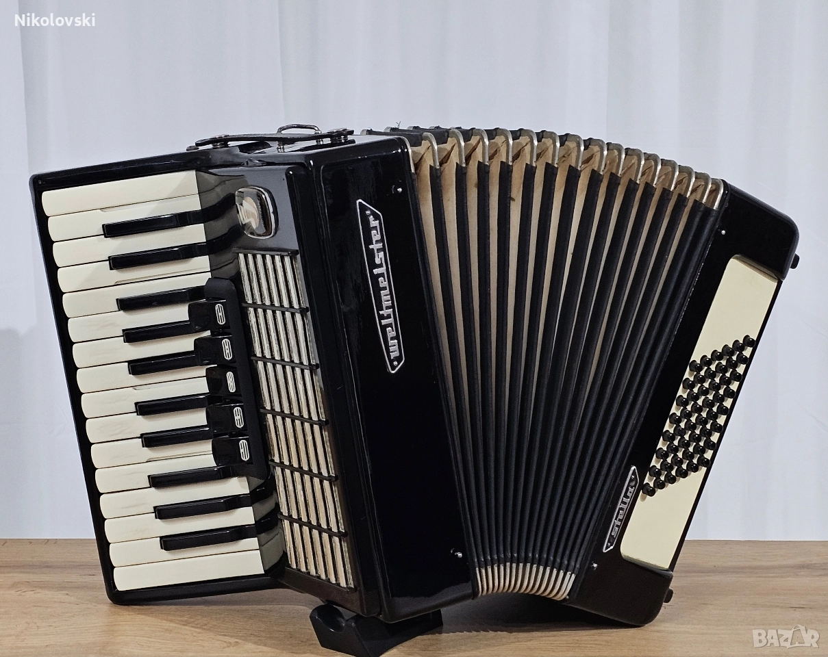 Акордеон Weltmeister Stella , снимка 1