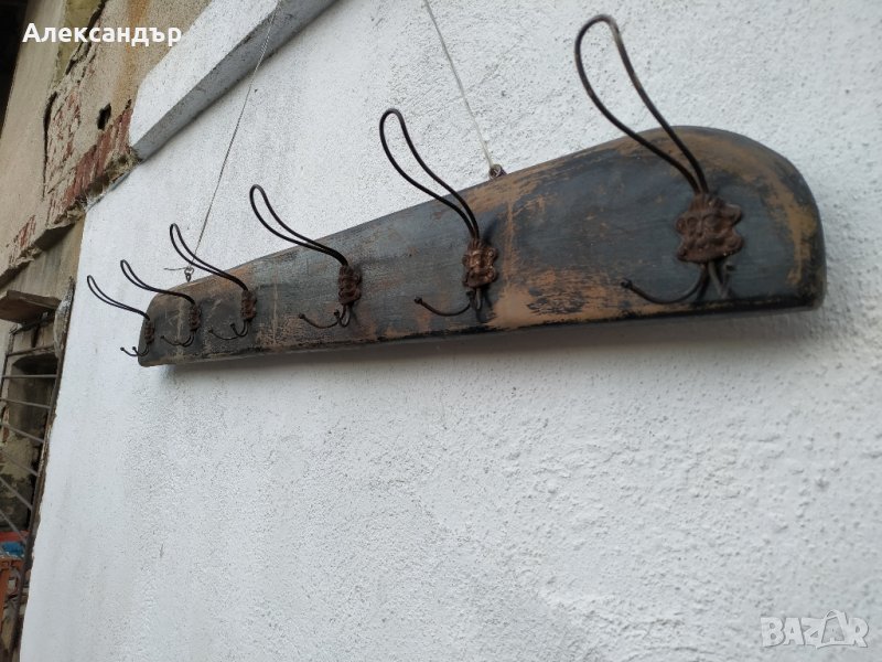 Дървена закачалка, снимка 1