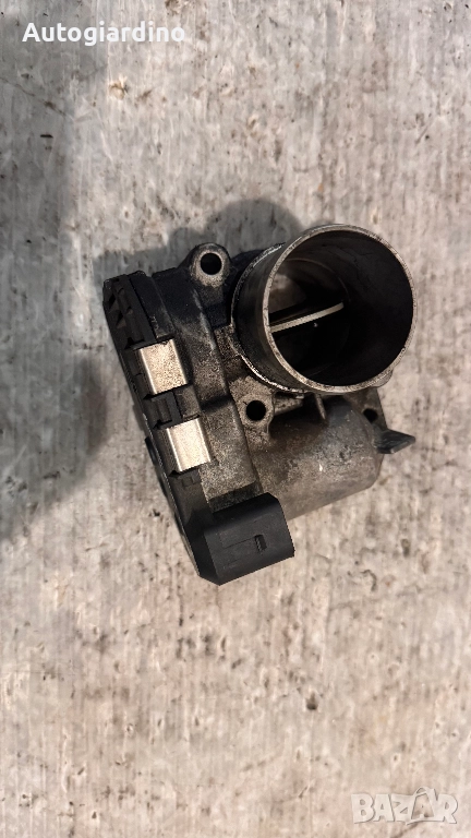 Дроселова Клапа за Renault Megane 2006 - 8200330812 / 200330810 / 0281002681, снимка 1