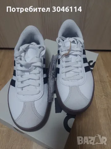 дамски маратонкиAdidas, снимка 2 - Маратонки - 49730854