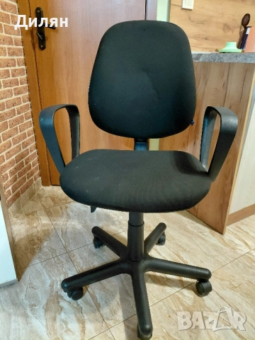 Офис стол за бюро