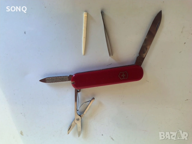 Швейцарско Армейско Ножче Victorinox, снимка 4 - Колекции - 53431305