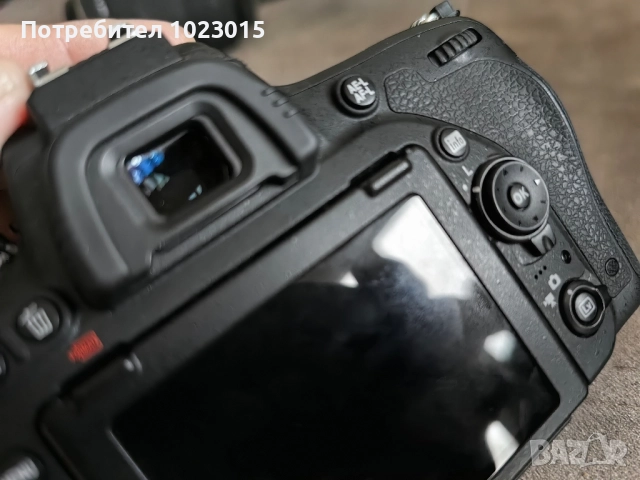 Nikon D750 като нов 17000 кадъра, снимка 2 - Фотоапарати - 52651286